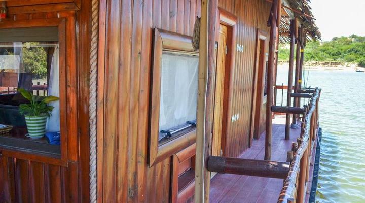 Maggie May House Boat