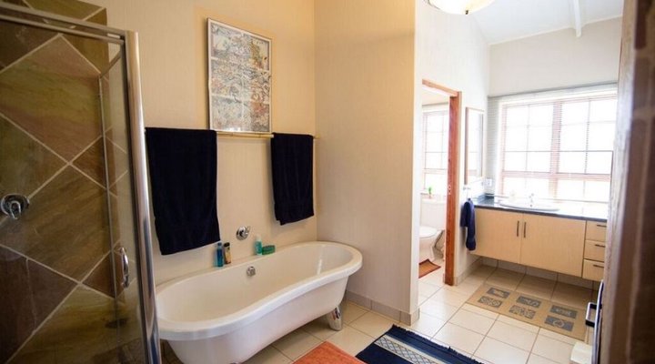 Aaah! Chimneys and Roses 