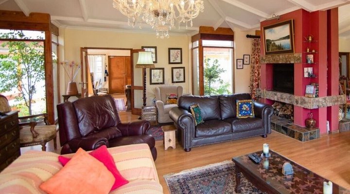 Aaah! Chimneys and Roses 