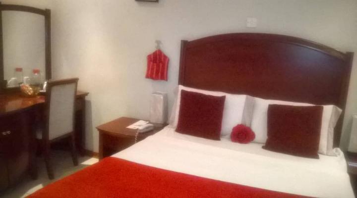 Comfort Palace - Kasane