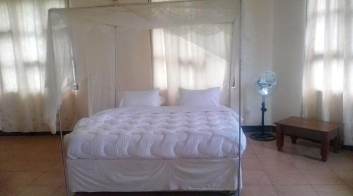 Flamingo Safari Lodge