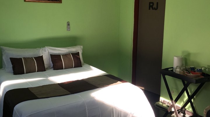 RJ Guesthouse