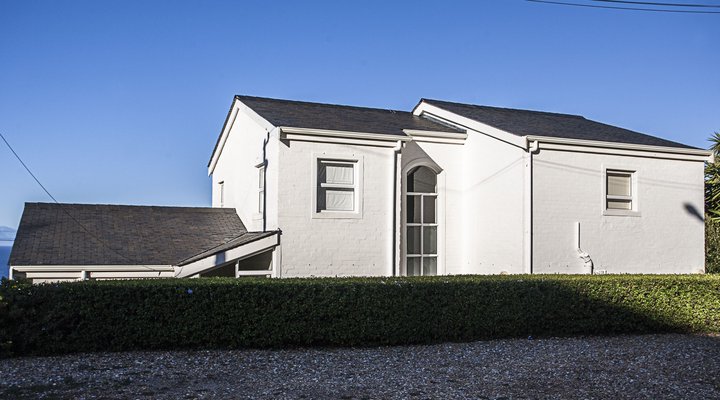 The Penguin Cove Sea Lodge