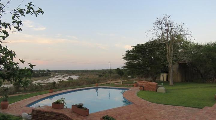 Kruger View Tree House