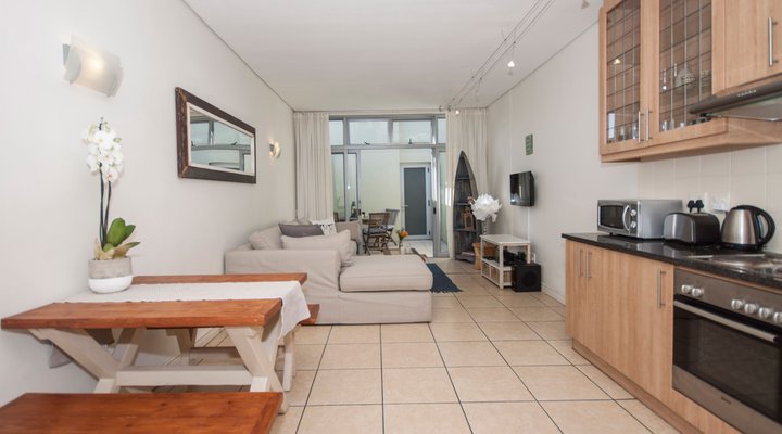 Seaside Deluxe Apartment