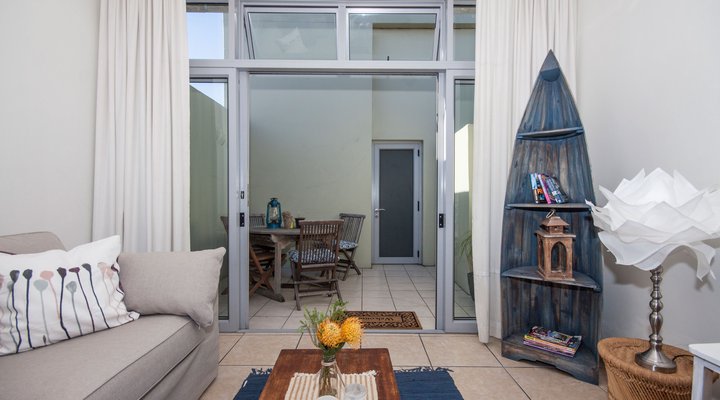 Seaside Deluxe Apartment