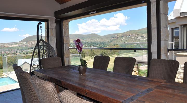 Clarens Grand Villa