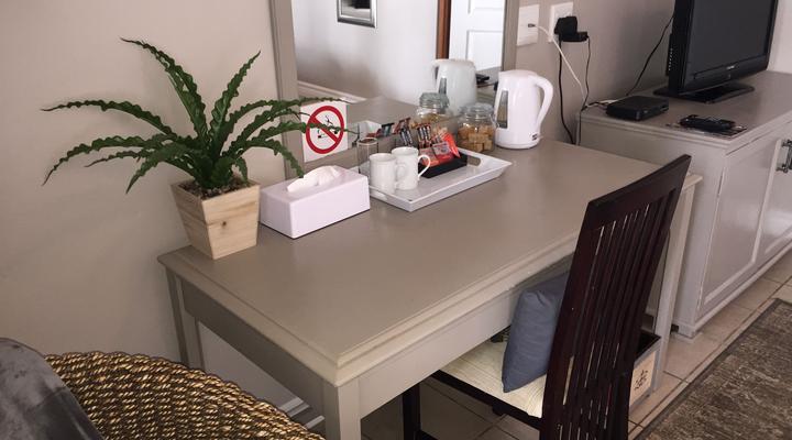 Amoris Guest House - Waterkloof Ridge