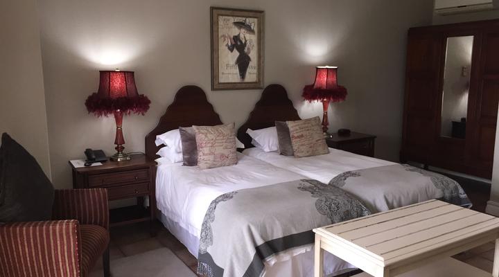 Amoris Guest House - Waterkloof Ridge