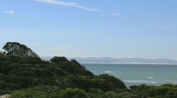 Waterside Living - Blues Bay 16