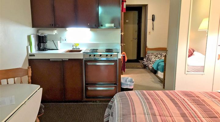 #09 Snowline Lodge Condo