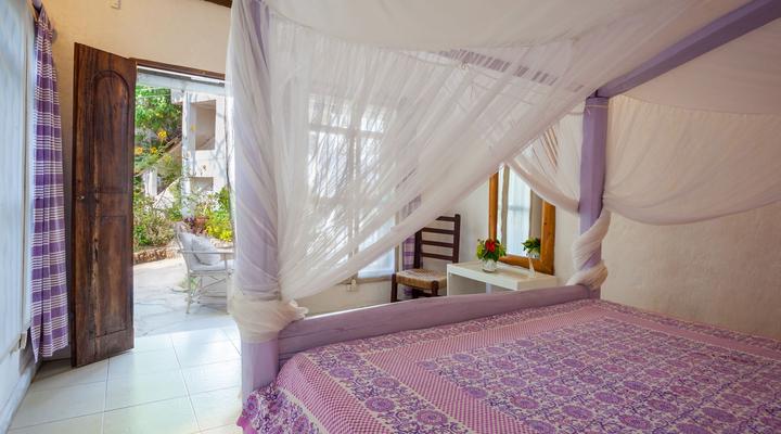 Kenyaways Beach B&B Diani Beach