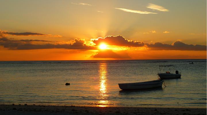 Villa Alexis Vacation Rental 3 bedrooms unit beside Trou aux Biches beach