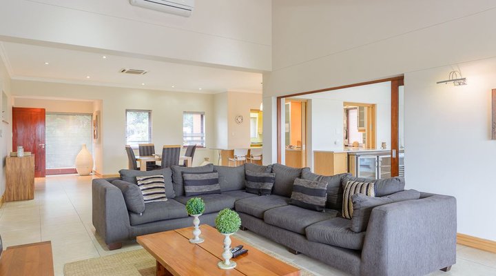 Four Bedroom Luxury Villa 14407