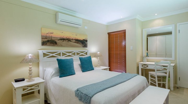 Four Bedroom Luxury Villa 5916