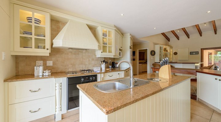Four Bedroom Luxury Villa 5916