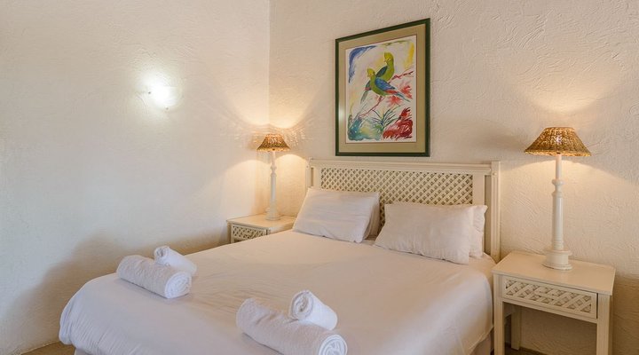 Bachelor Studio Villa 2515