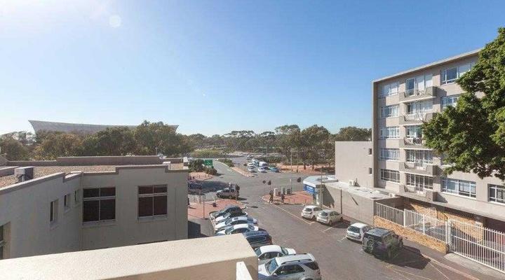 York Mews 14 by CTHA