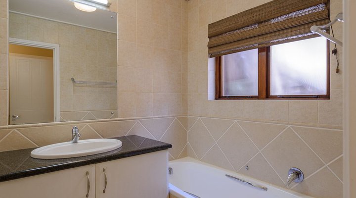 Four Bedroom Superior Villa 10433