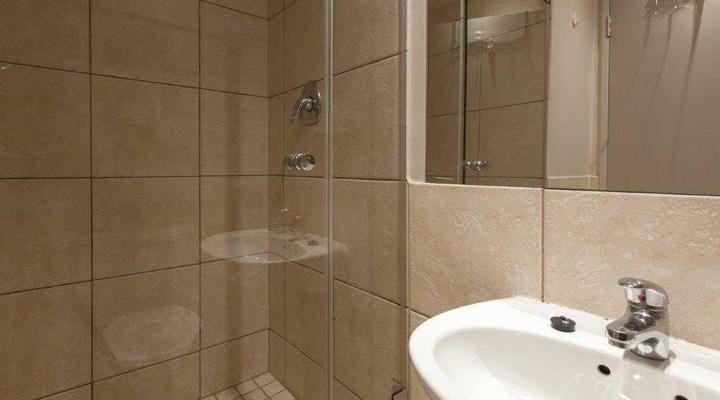 The Square 332 by CTHA