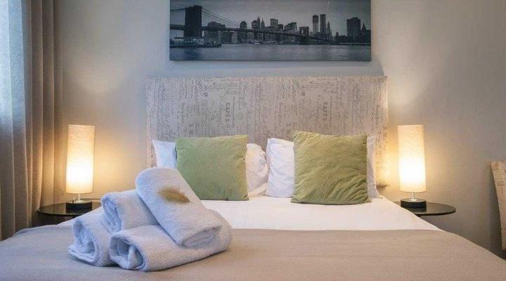 The Square 332 by CTHA