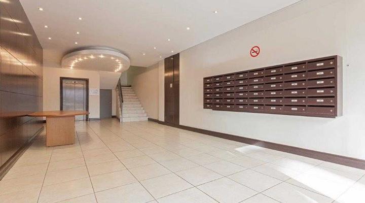 The Square 332 by CTHA