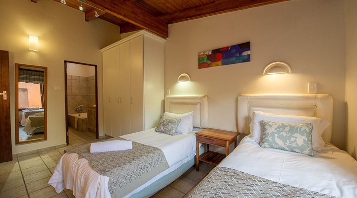 Four Bedroom Superior Villa 3512