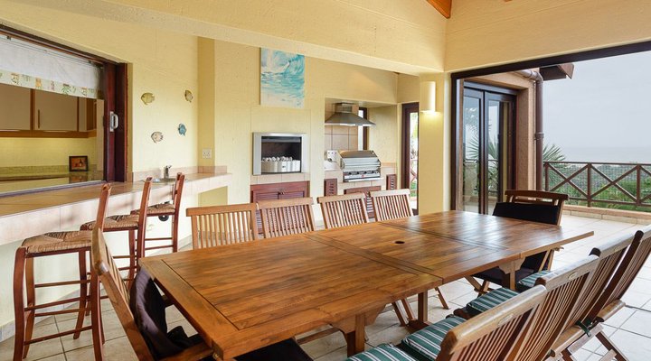 Three Bedroom Luxury Villa 13908