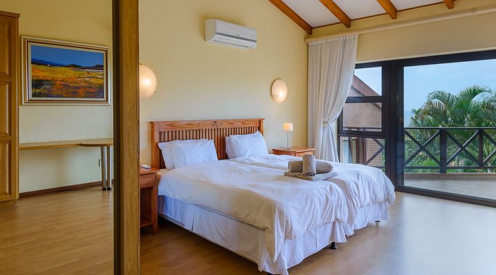 Three Bedroom Luxury Villa 13908