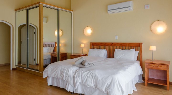 Three Bedroom Luxury Villa 13908