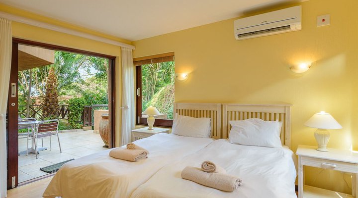 Three Bedroom Luxury Villa 13908