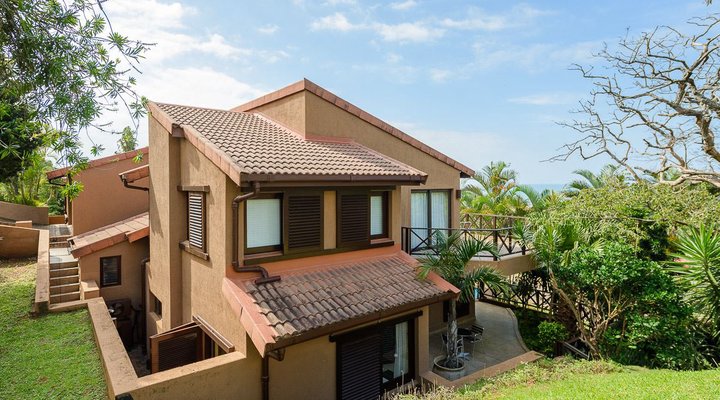 Three Bedroom Luxury Villa 13908