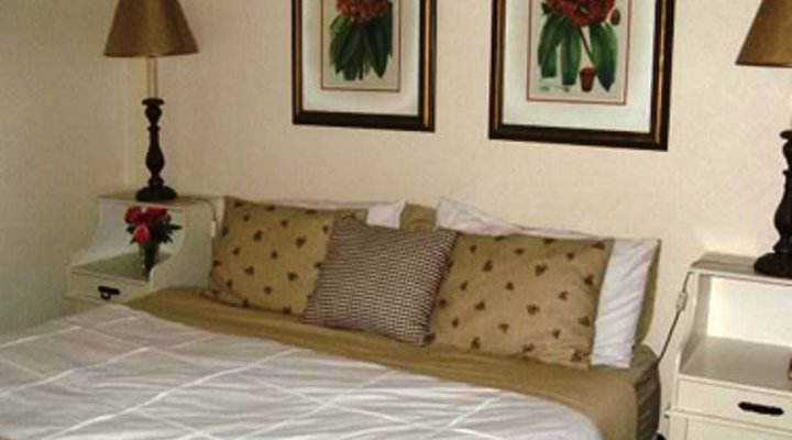 Lowlands Country House