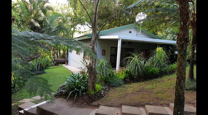 African Dwarf Kingfisher Guesthouse