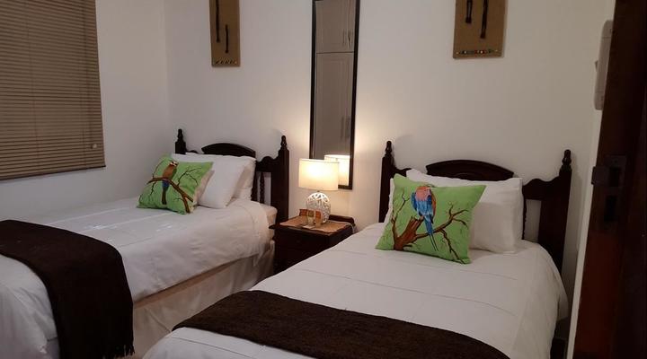 African Dwarf Kingfisher Guesthouse