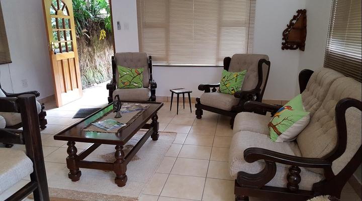 African Dwarf Kingfisher Guesthouse