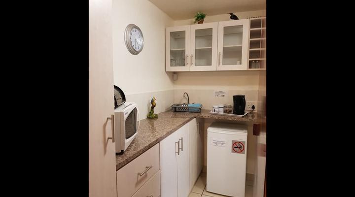 African Dwarf Kingfisher Guesthouse