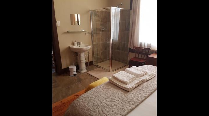 Francisco Guesthouse & Villa Clarens