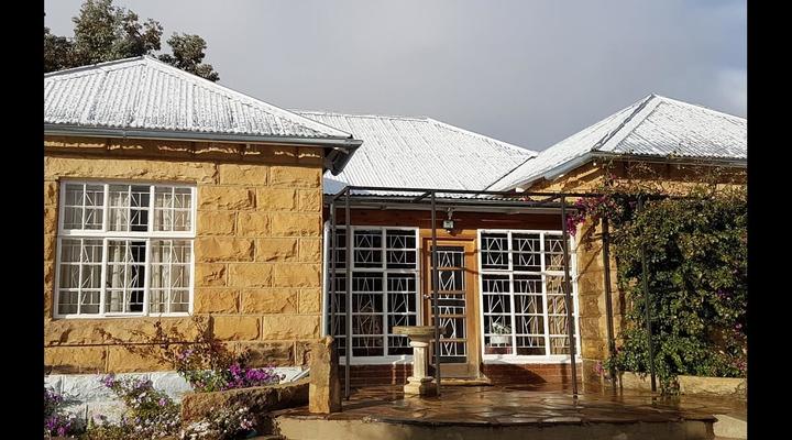 Francisco Guesthouse & Villa Clarens