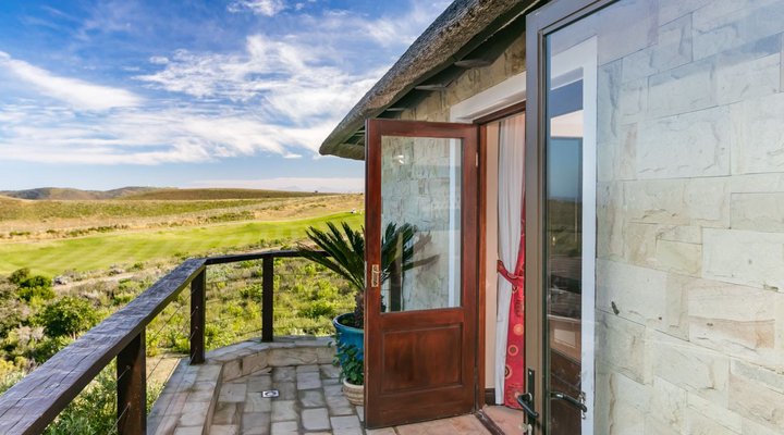 Pezula Luxury Under Thatch - GN8