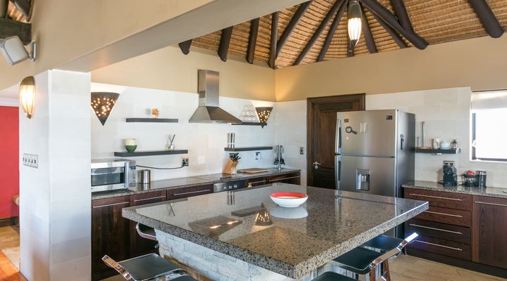 Pezula Luxury Under Thatch - GN8