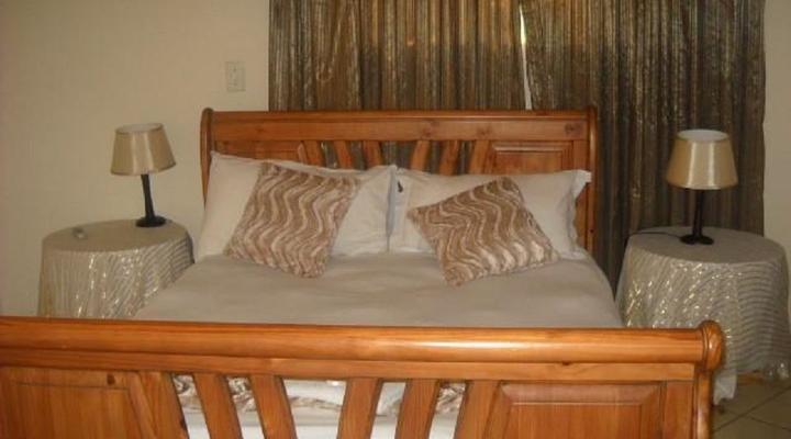 Beverly Hills Guest Lodge