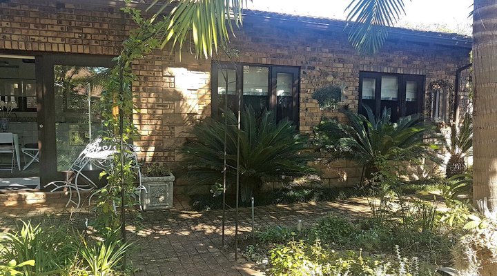 Palmetta Cottage
