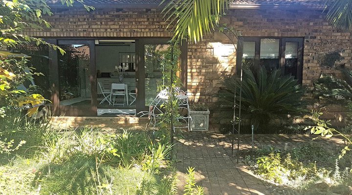 Palmetta Cottage