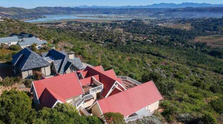 Pezula Rambling Elegance CM31