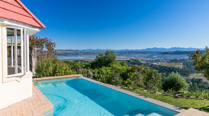 Pezula Rambling Elegance CM31