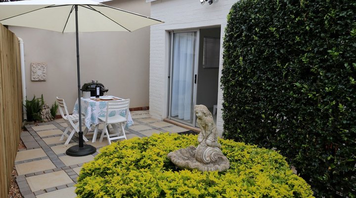 Areca Palm Cottage