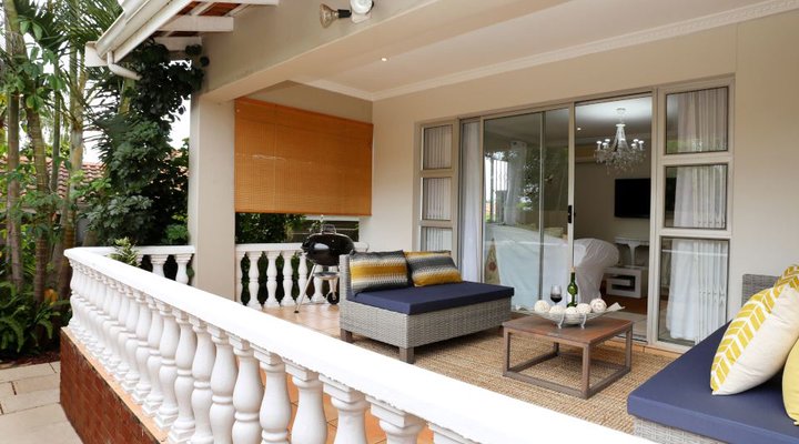 Areca Palm Cottage