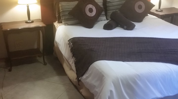 Kloofeind Guest Lodge