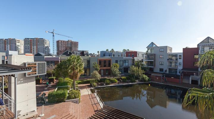 Quayside 301 by CTHA